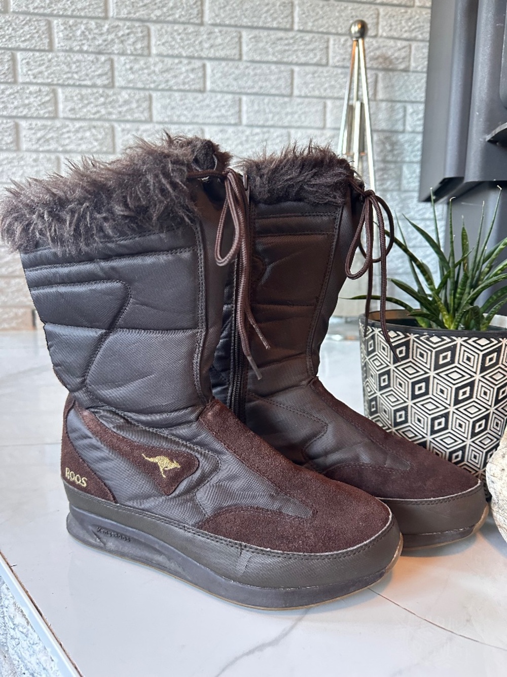Vintage KangaROOS Winter Boot Women's Size 8